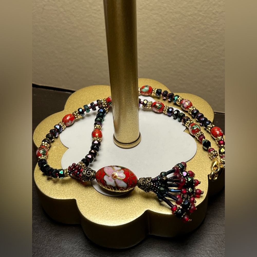 Vintage Hand crafted oval-shaped cloisonné Red and Gold Beaded Necklace